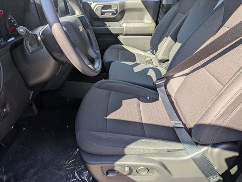 New 2026 Chevrolet Silverado 1500 Custom image 4