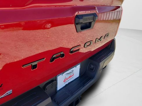 Used 2025 Toyota Tacoma SR w/ SR Upgrade Package image 6