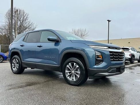 Used 2025 Chevrolet Equinox LT image 10