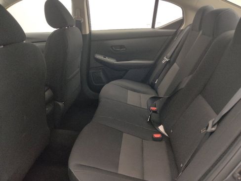 Used 2025 Nissan Sentra SV FWD image 18