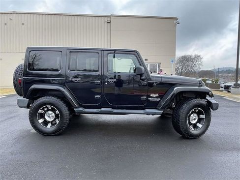 Used 2013 Jeep Wrangler Unlimited Sahara w/ Connectivity Group image 2
