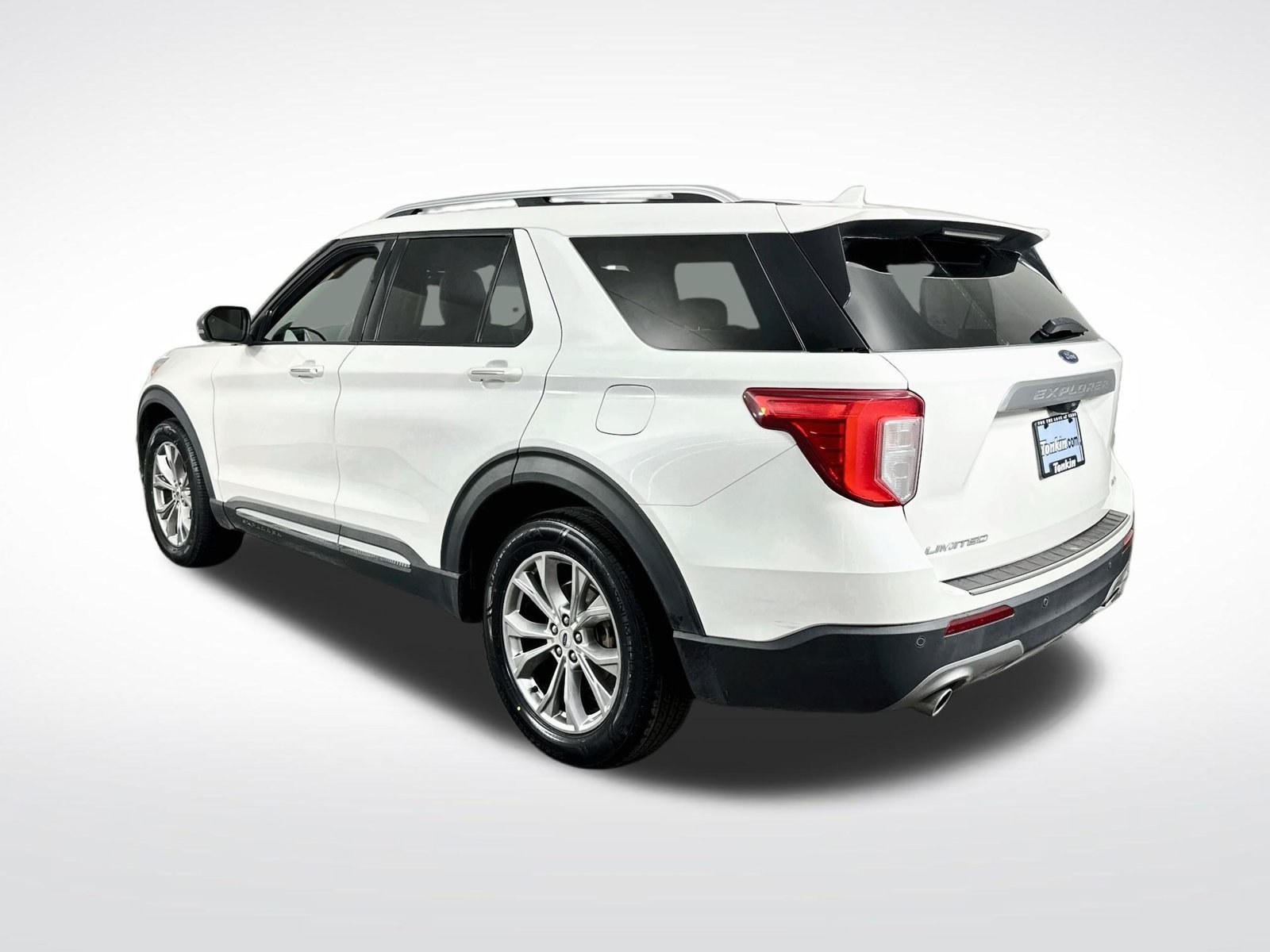 Used 2021 Ford Explorer Limited w/ Equipment Group 301A AWD/4WD image 6