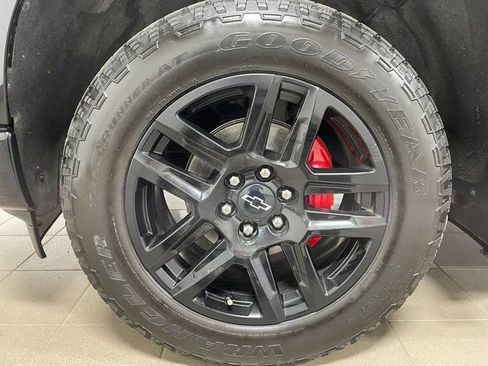 Used 2023 Chevrolet Silverado 1500 RST AWD/4WD image 7