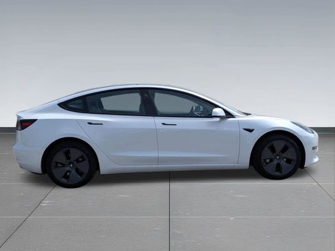 Used 2022 Tesla Model 3 Long Range AWD/4WD image 6