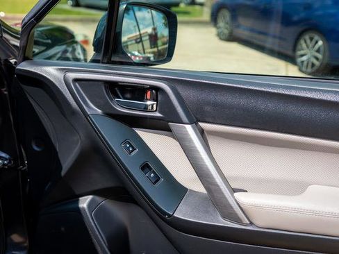 Used 2016 Subaru Forester 2.5i Limited image 23