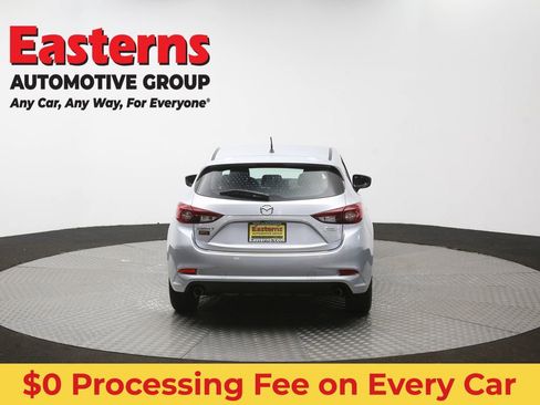 Used 2017 MAZDA MAZDA3 Sport FWD image 36