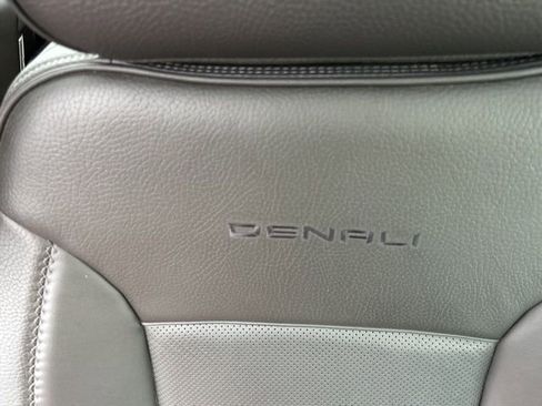 Used 2024 GMC Sierra 1500 Denali w/ Denali Reserve Package AWD/4WD image 36