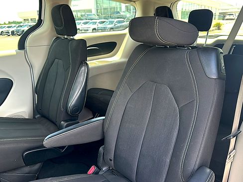 Used 2023 Chrysler Voyager LX FWD image 19
