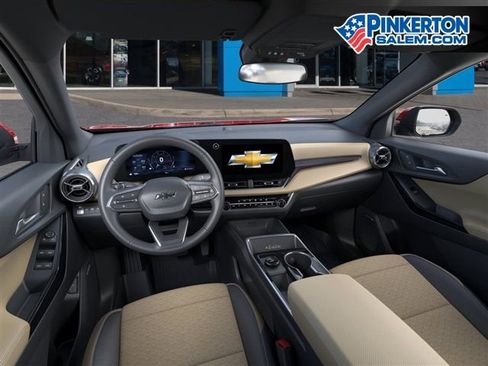 New 2026 Chevrolet Equinox ACTIV w/ LPO, Floor Liner Package AWD/4WD image 15