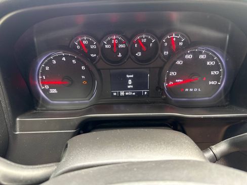 Used 2020 Chevrolet Silverado 1500 Custom Trail Boss w/ Custom Convenience Package AWD/4WD image 25