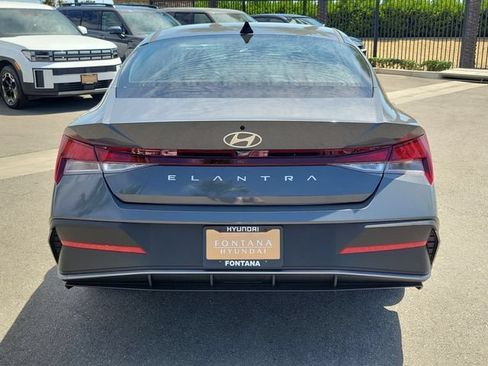 New 2026 Hyundai Elantra SE FWD image 29
