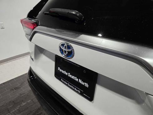 Used 2019 Toyota RAV4 XSE image 19