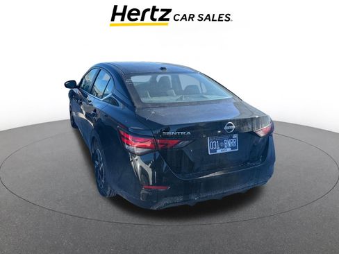 Used 2025 Nissan Sentra SV image 3