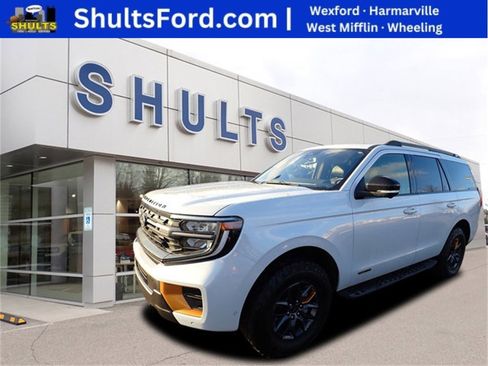 Used 2025 Ford Expedition Tremor image 1
