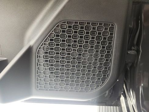 Certified 2025 Toyota Tacoma Limited image 43