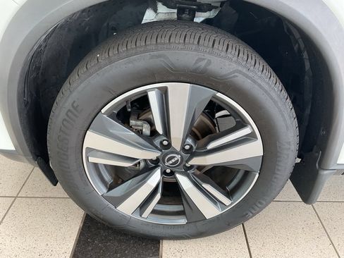 Used 2023 Nissan Rogue SL w/ SL Premium Package AWD/4WD image 9