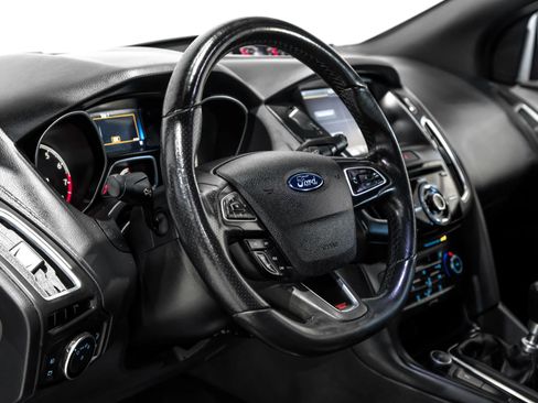 Used 2015 Ford Focus ST w/ Equipment Group 401A image 18