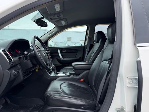 Used 2007 GMC Acadia SLT w/ Convenience Package FWD image 12