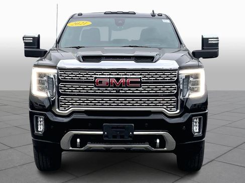 Used 2021 GMC Sierra 2500 Denali w/ Denali Black Diamond Edition image 3