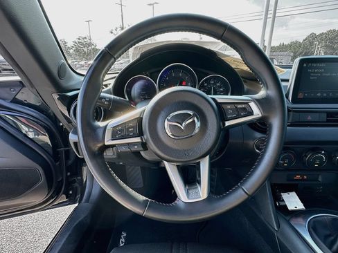 Used 2016 MAZDA MX-5 Miata Club w/ Brembo/BBS Package RWD image 15