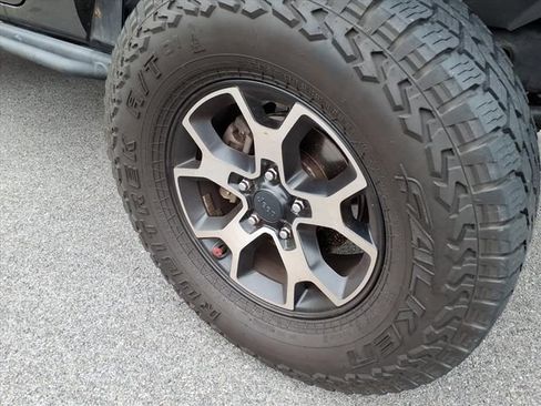 Used 2017 Jeep Wrangler Unlimited Sport AWD/4WD image 4