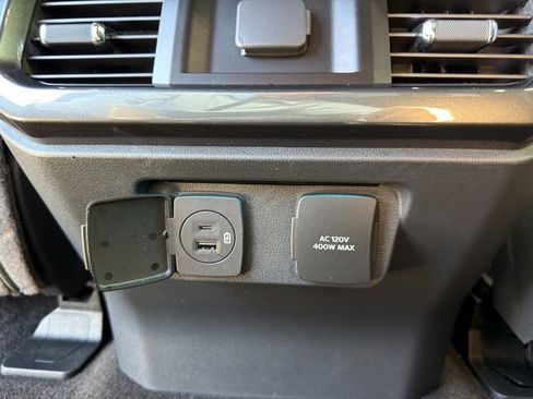 Used 2022 Ford F150 XLT w/ Equipment Group 302A High image 16