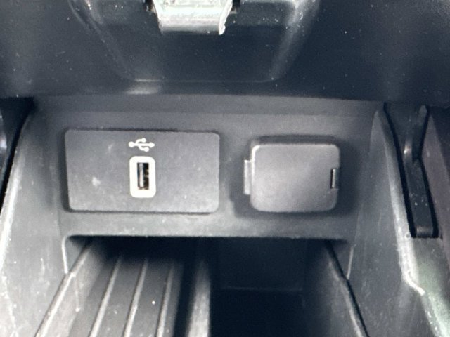 Used 2018 Ford Explorer Limited FWD image 24