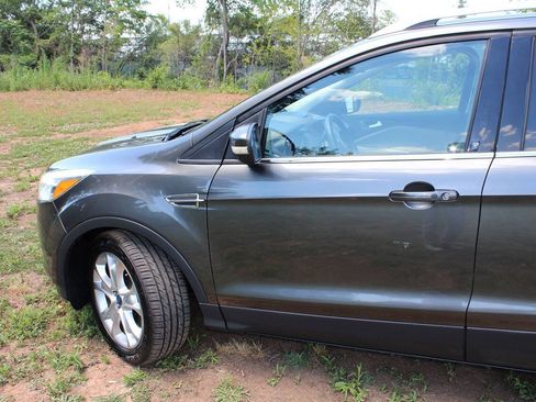 Used 2015 Ford Escape Titanium AWD/4WD image 11