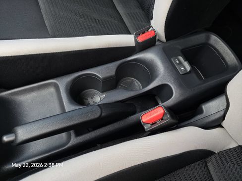 Used 2021 Nissan Versa SV FWD image 23
