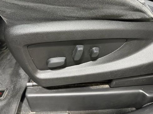 Used 2019 GMC Sierra 1500 SLE w/ SLE Value Package image 19