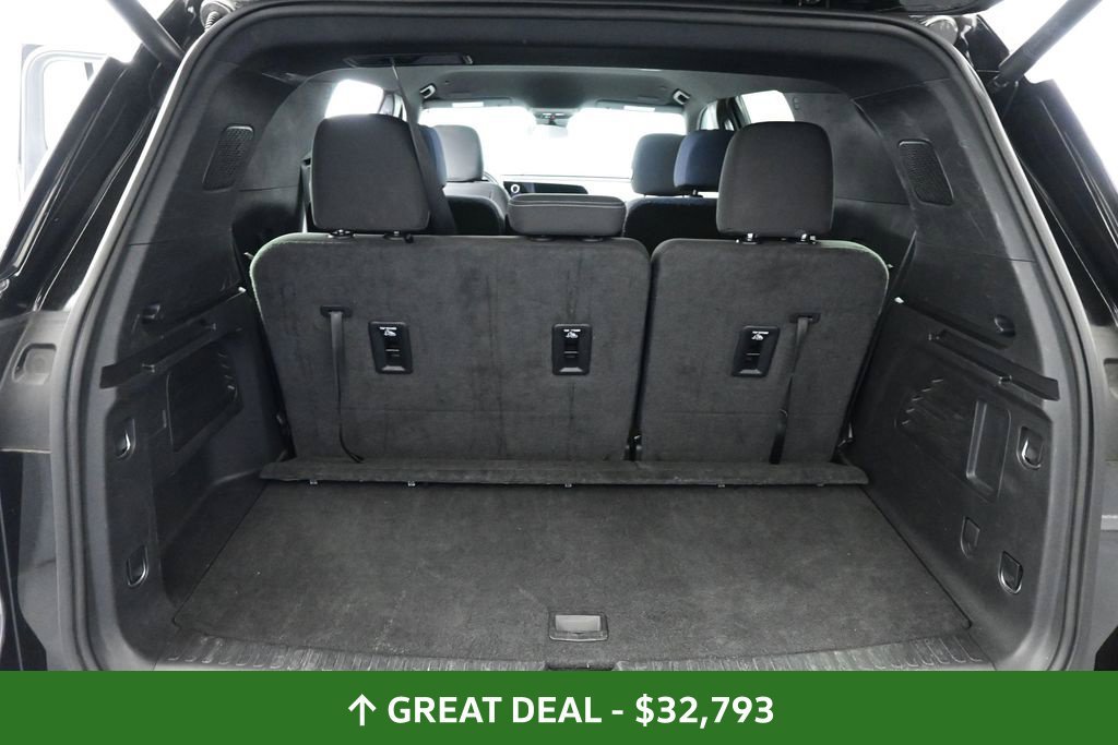 Used 2024 Chevrolet Traverse LT FWD image 18