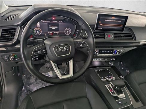 Used 2020 Audi Q5 e Premium Plus w/ Premium Plus Package image 14