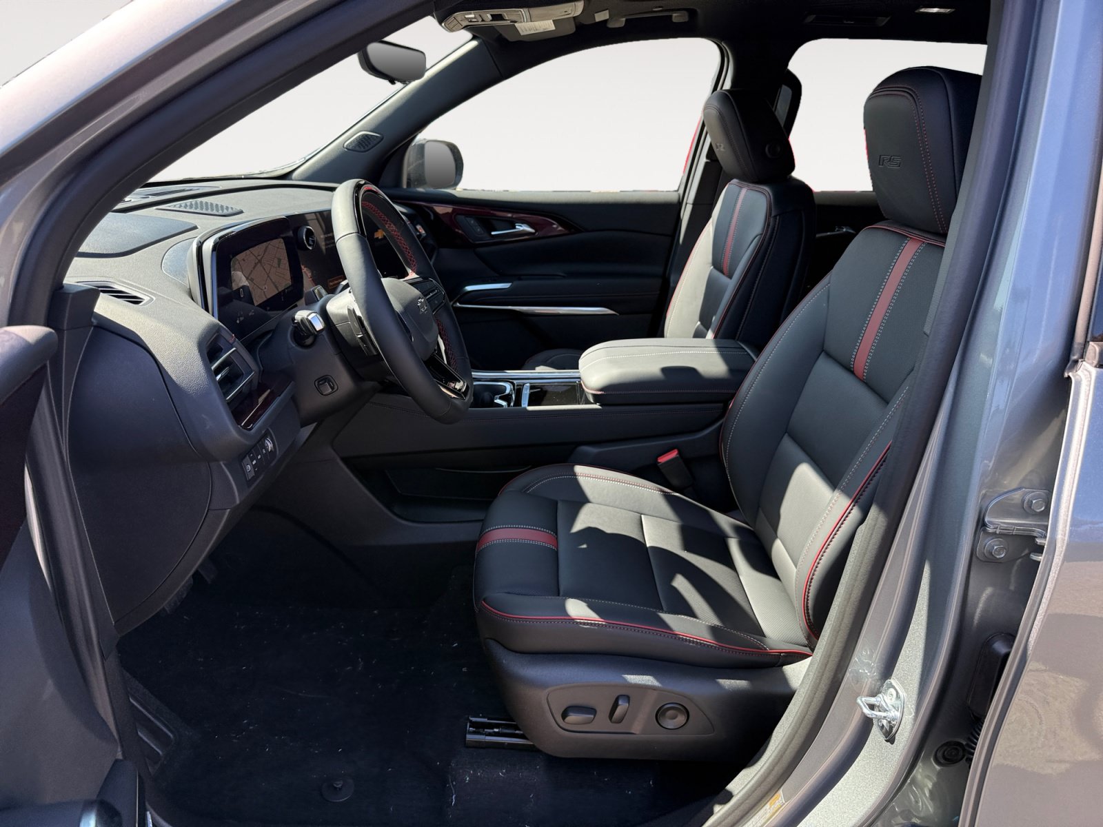 New 2027 Chevrolet Traverse RS AWD/4WD image 10