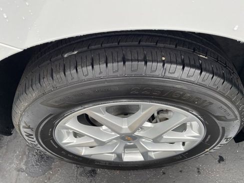 Used 2022 Chevrolet Equinox LT image 28