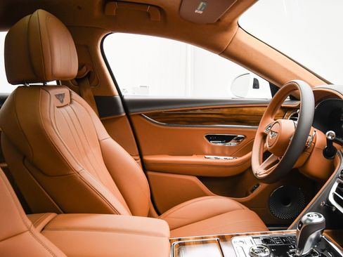 New 2026 Bentley Flying Spur image 45