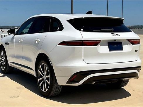 New 2026 Jaguar F-PACE R-Dynamic S image 3