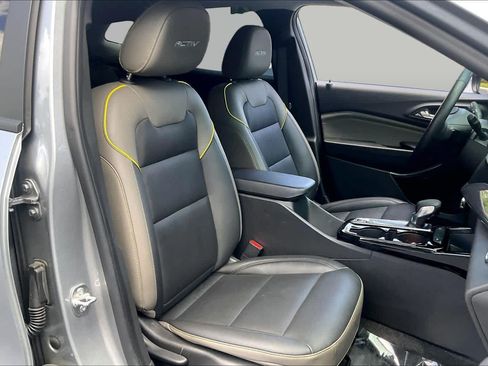 Certified 2025 Chevrolet Trax ACTIV w/ Driver Confidence Package FWD image 8