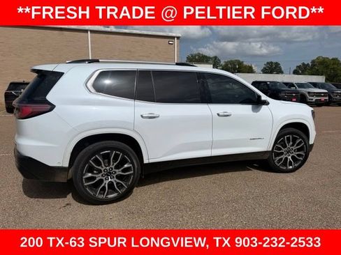 Used 2026 GMC Acadia Denali Ultimate w/ LPO, Floor Liner Package AWD/4WD image 15