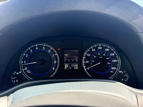 Used 2010 INFINITI G37 Journey w/ Premium Pkg RWD image 24