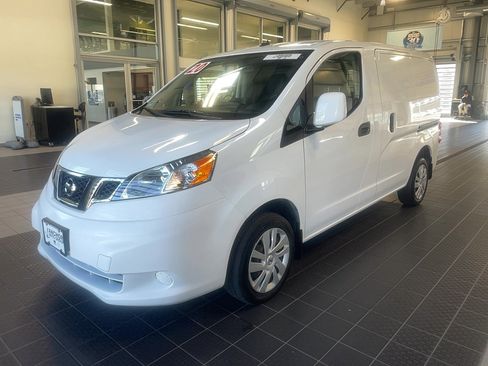 Used 2020 Nissan NV200 SV w/ Back Door Glass Package image 3