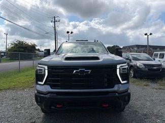 Used 2025 Chevrolet Silverado 3500 LT w/ Trail Boss Package AWD/4WD video 2