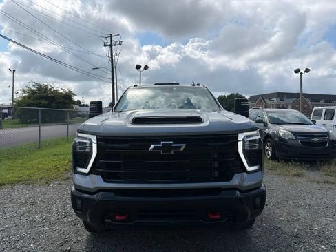 Used 2025 Chevrolet Silverado 3500 LT w/ Trail Boss Package AWD/4WD image 2