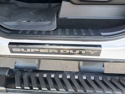 Used 2019 Ford F350 Lariat AWD/4WD image 19