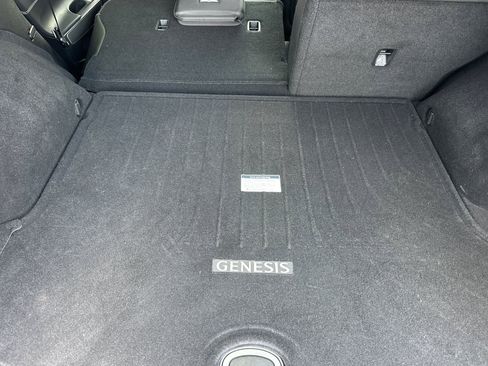 Used 2026 Genesis GV70 2.5T Select image 16