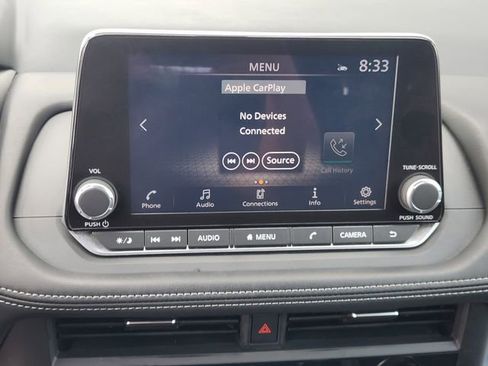 Used 2024 Nissan Rogue SV image 12