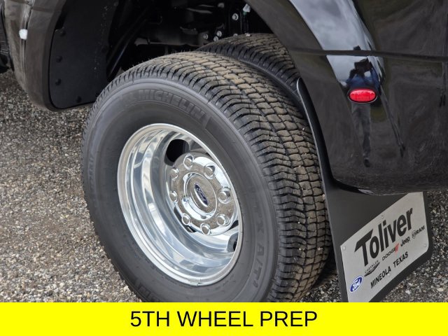 New 2027 Ford F350 Platinum w/ Platinum Plus Package AWD/4WD image 7