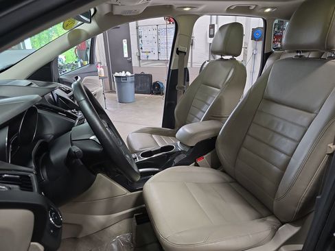 Used 2014 Ford Escape Titanium FWD image 15