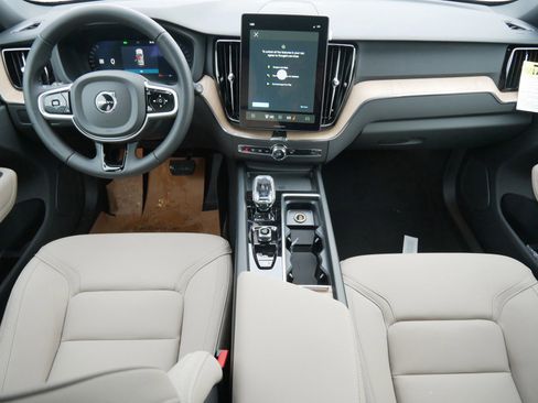 New 2026 Volvo XC60 B5 Plus w/ Climate Package image 7