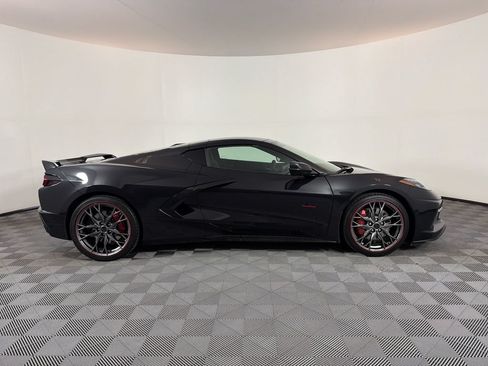 Used 2023 Chevrolet Corvette Stingray Premium Cpe w/ Z51 Performance Package RWD image 2