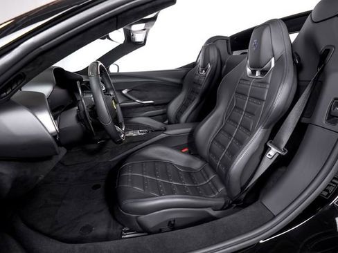 Used 2025 Ferrari 296 GTS RWD image 4